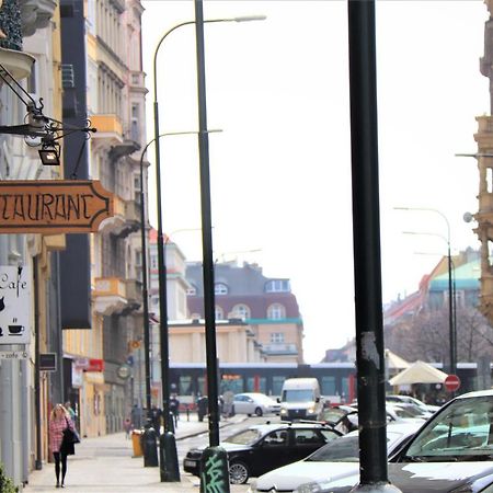 Flowers Apartments Prag Exterior foto