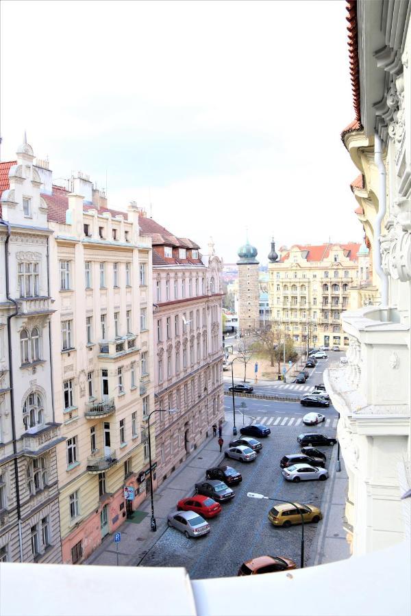 Flowers Apartments Prag Exterior foto